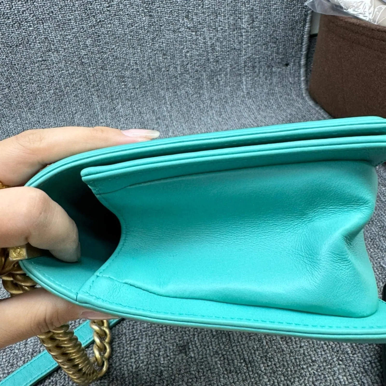 100%  Authentic CHANEL Boy Green Leather Shoulder Bag