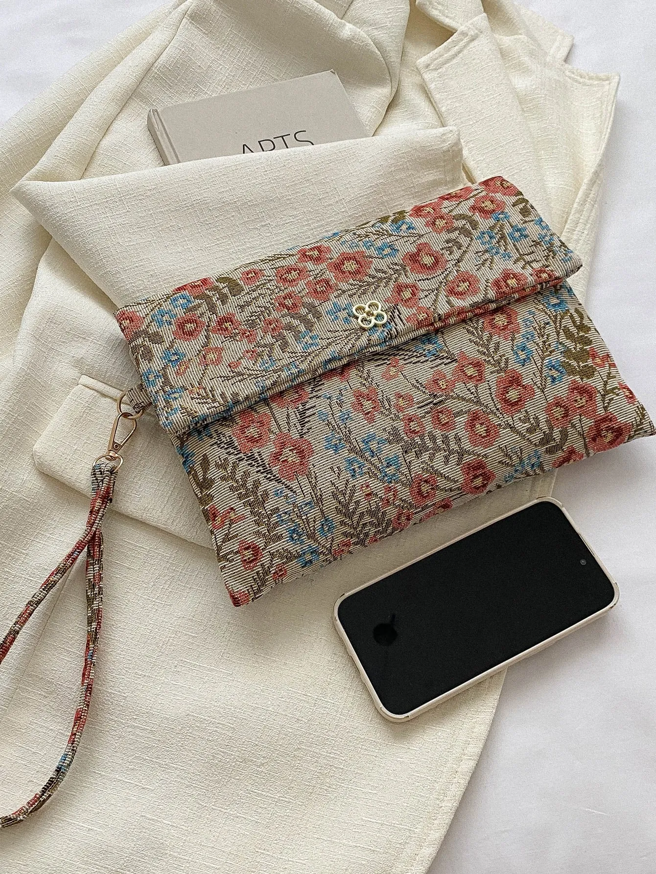 1pc Jacquard Embroidery Clutch Bag - Red- FD ⚡