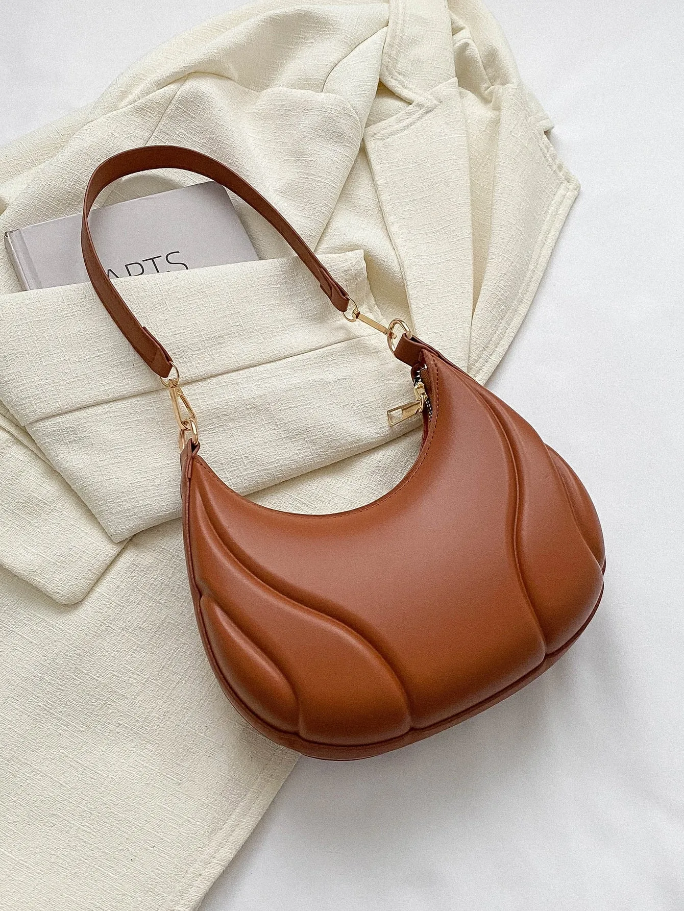 1pc Pressed Brown Pu Solid Color Single Shoulder Bag - Brown