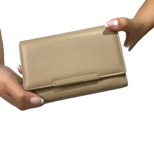 A75 Compact wallet