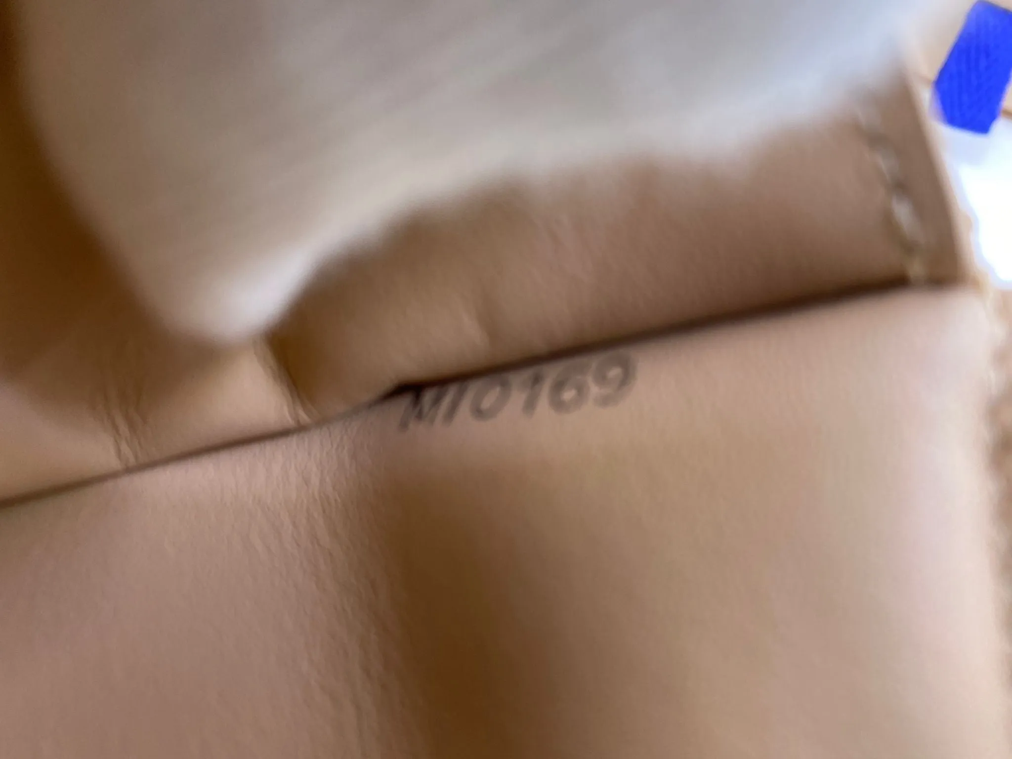 Capucines Compact Wallet