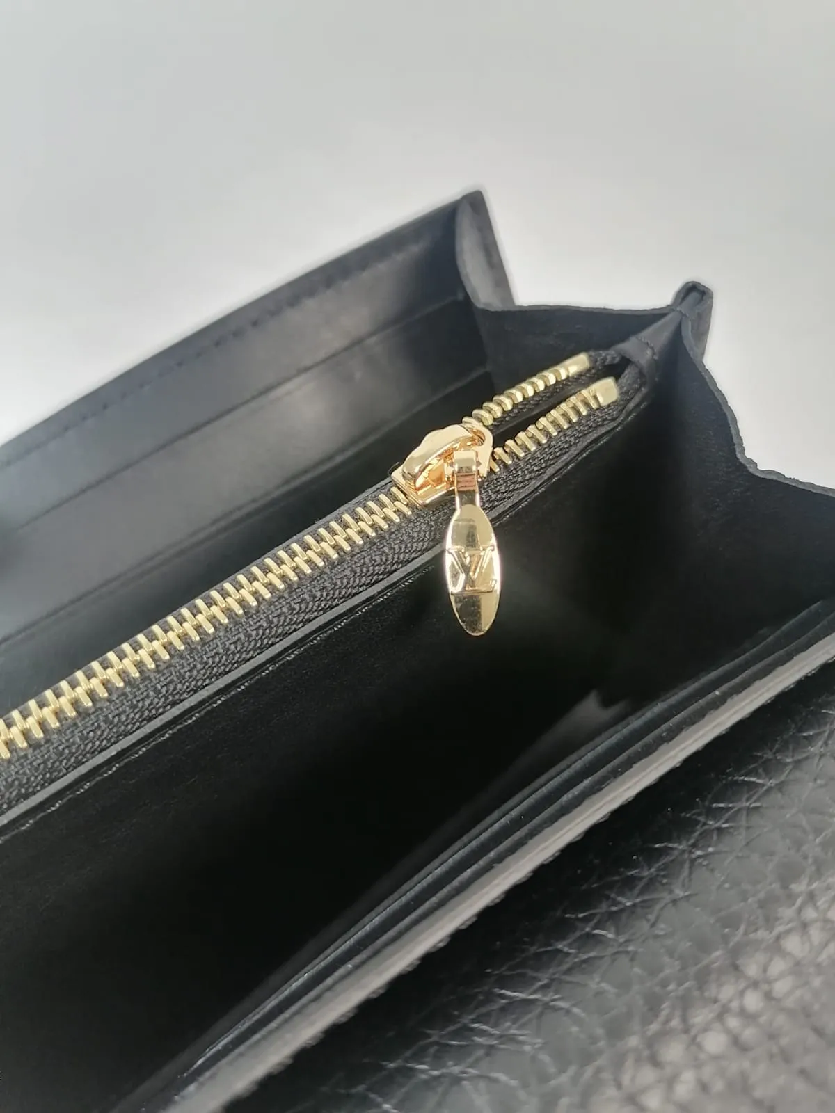 Capucines Sunny Wallet