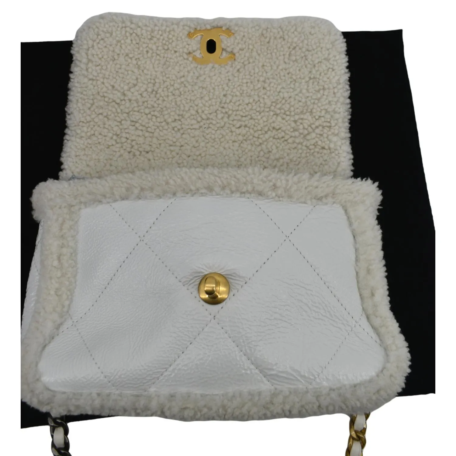 CHANEL 19 Flap Shearling Patent Leather Shoulder Bag White