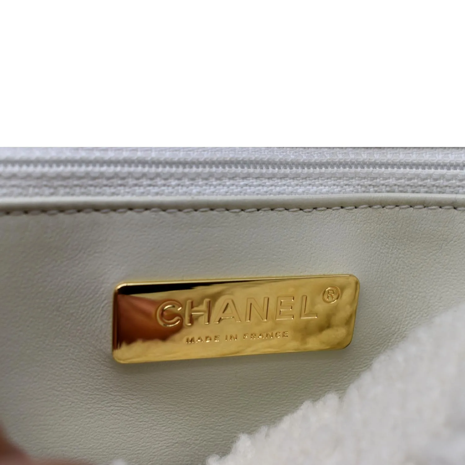 CHANEL 19 Flap Shearling Patent Leather Shoulder Bag White