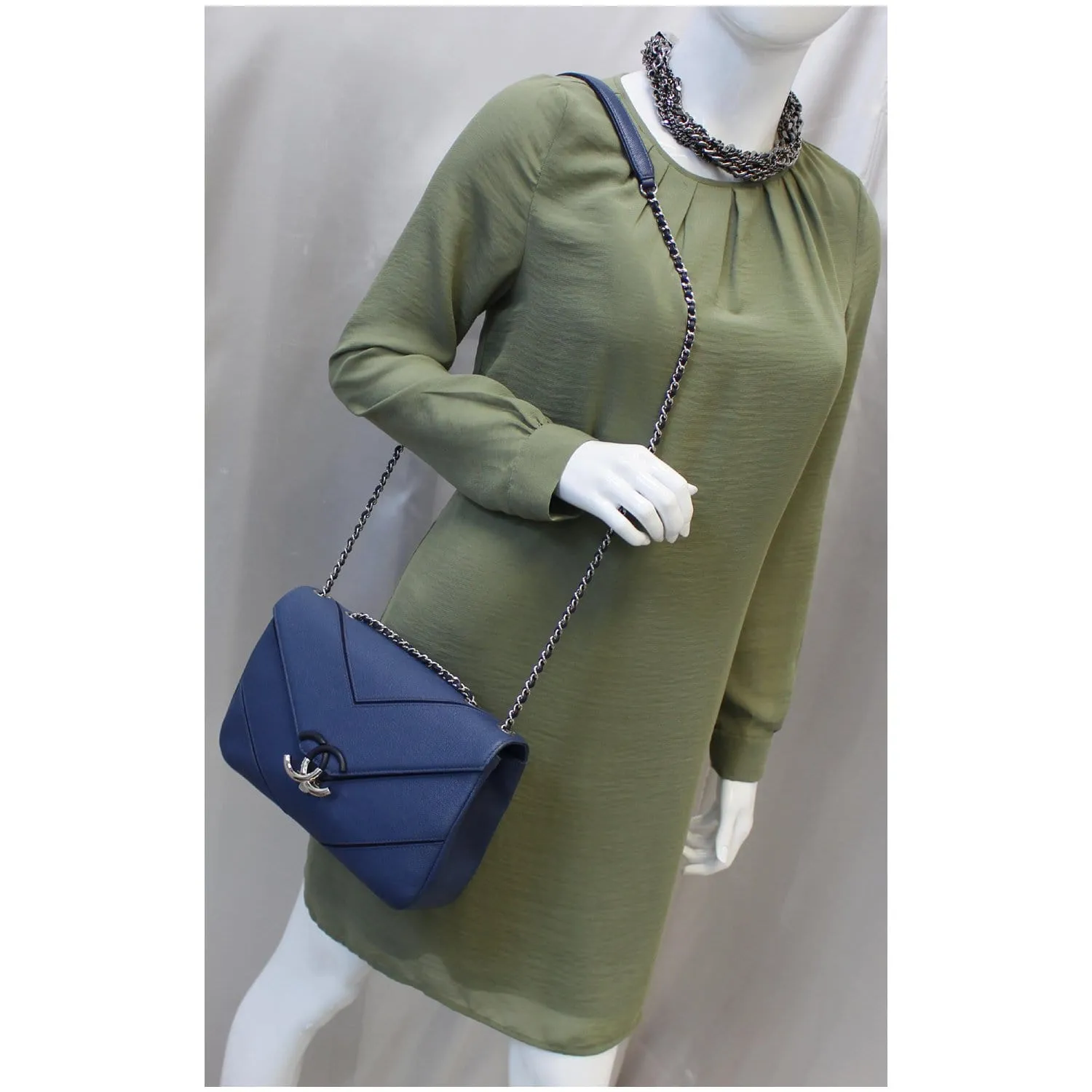 CHANEL CC Chevron Flap Shoulder Crossbody Bag Blue