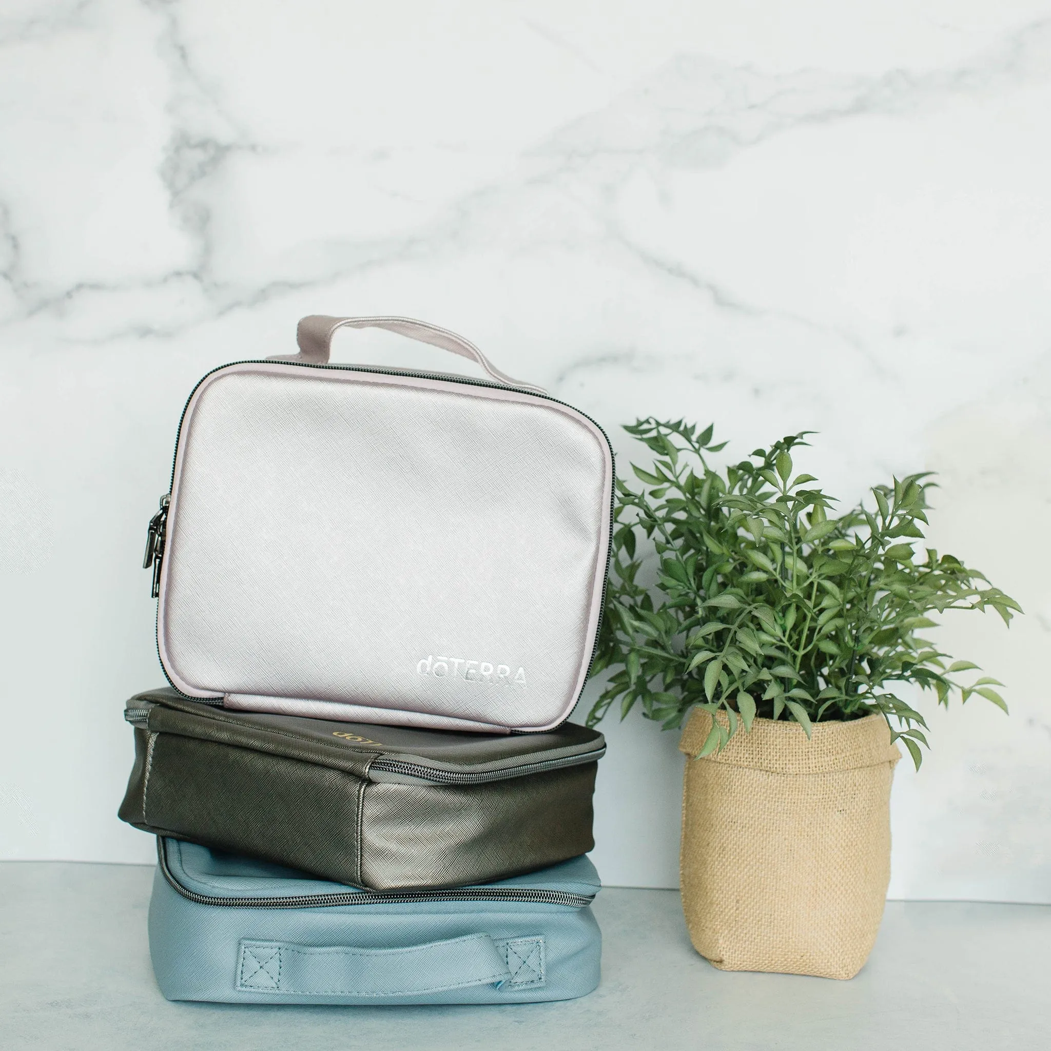 Chic Vegan Leather Medium Essential Oil Carrying Case