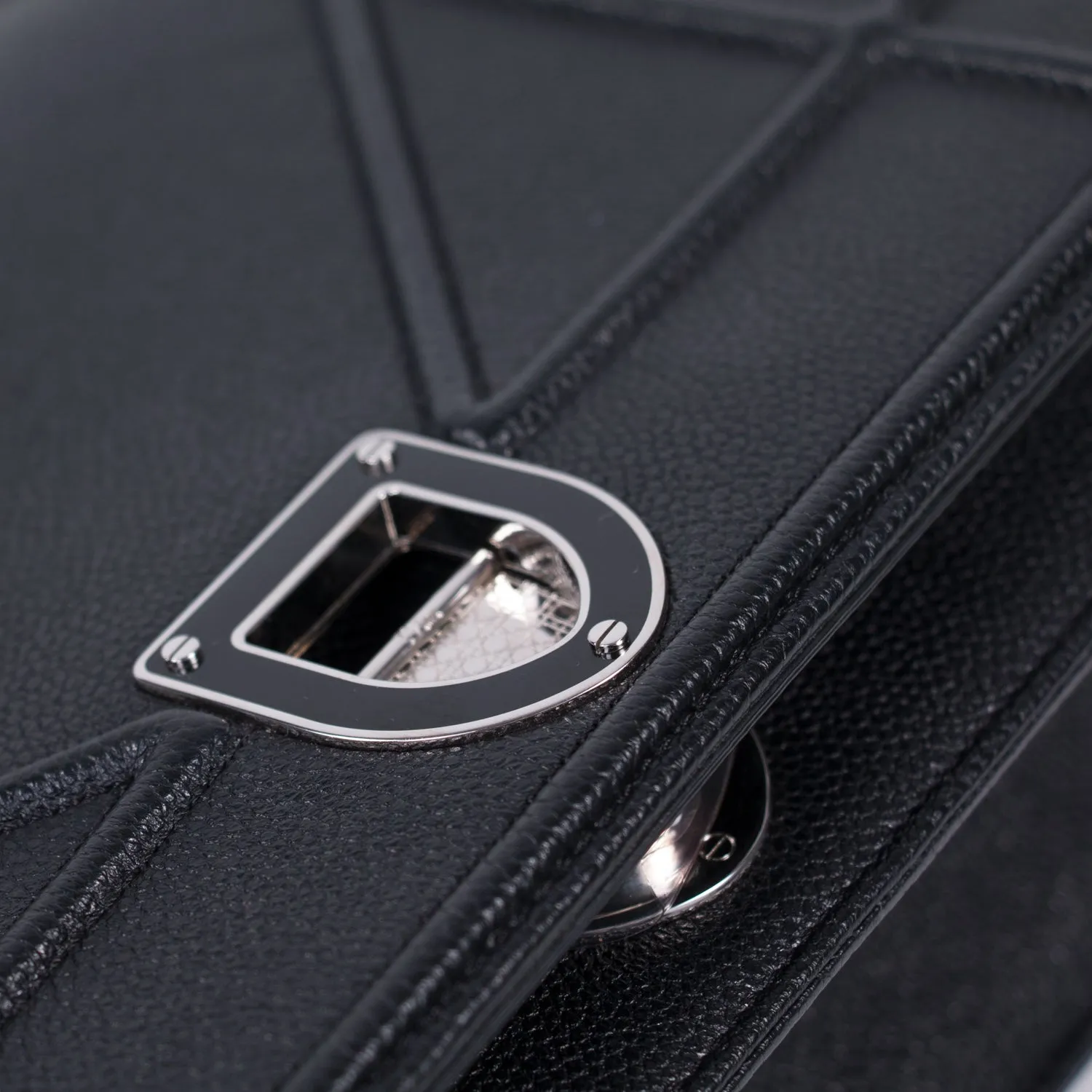 Christian Dior Diorama Medium Shoulder Bag