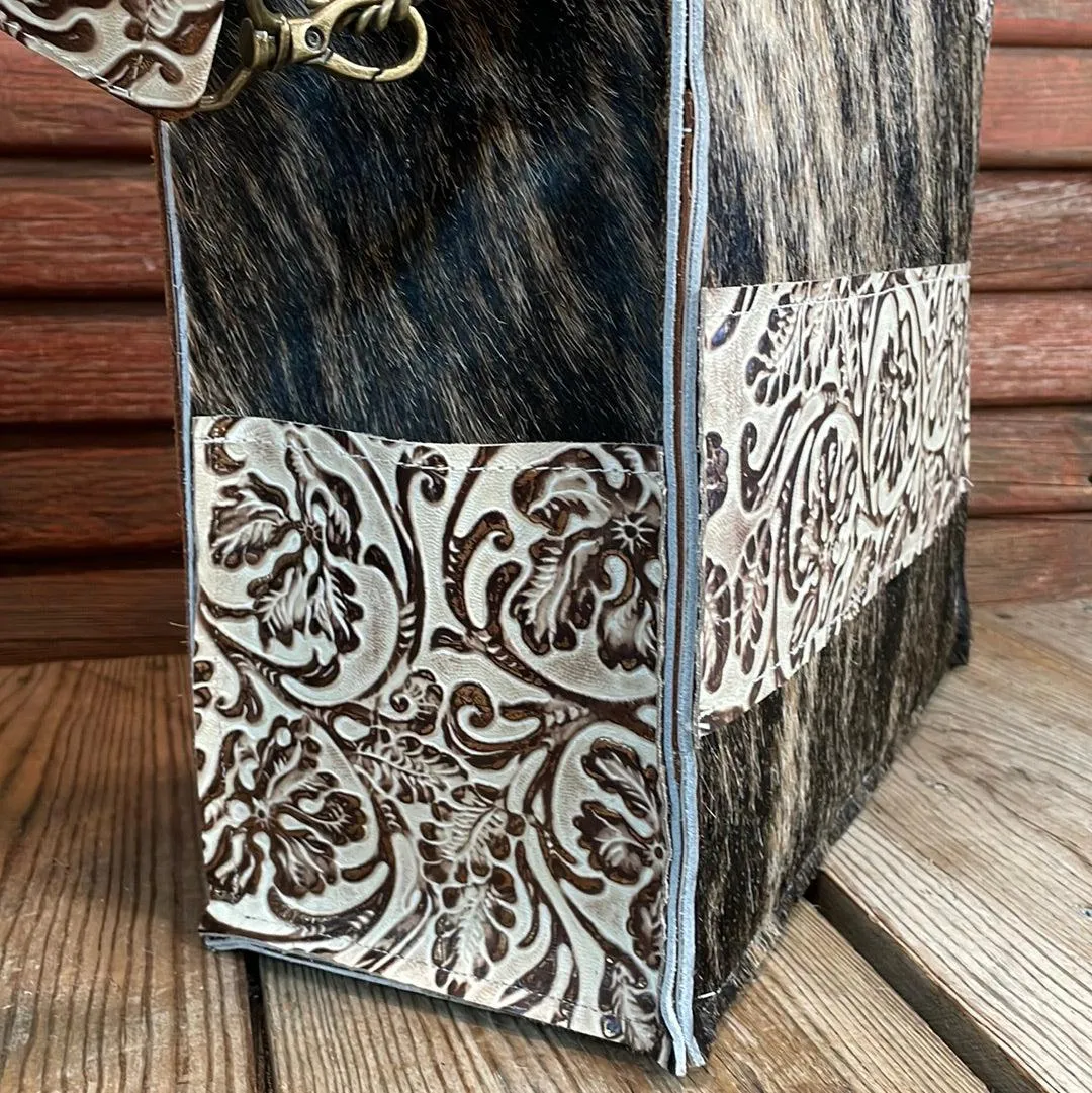 Clerk - Brindle w/ Ivory Tool