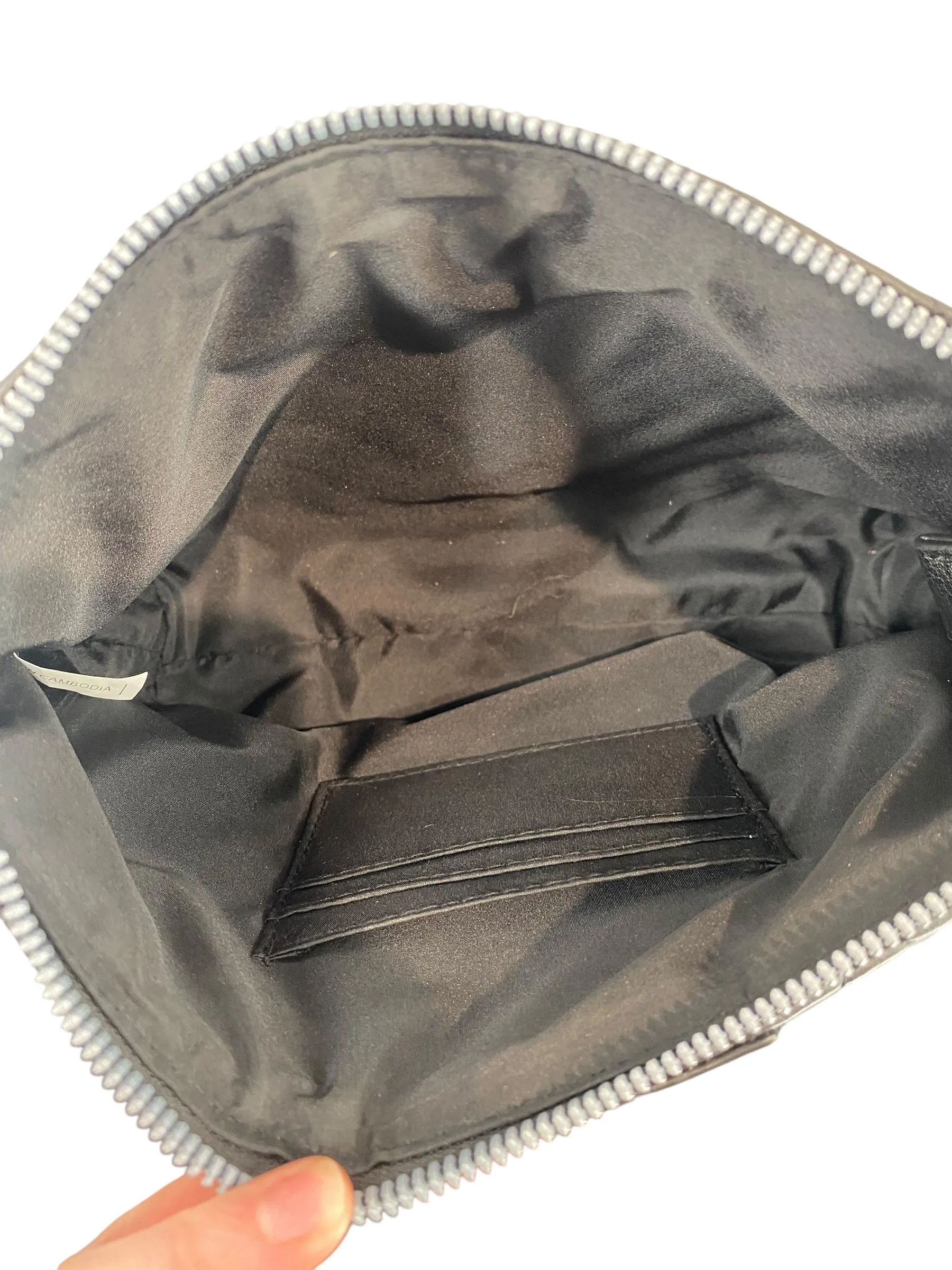 Crossbody By Nine West  Size: Medium
