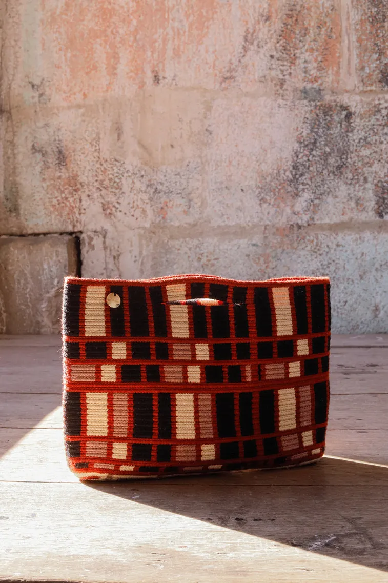 Evora Medium Clutch