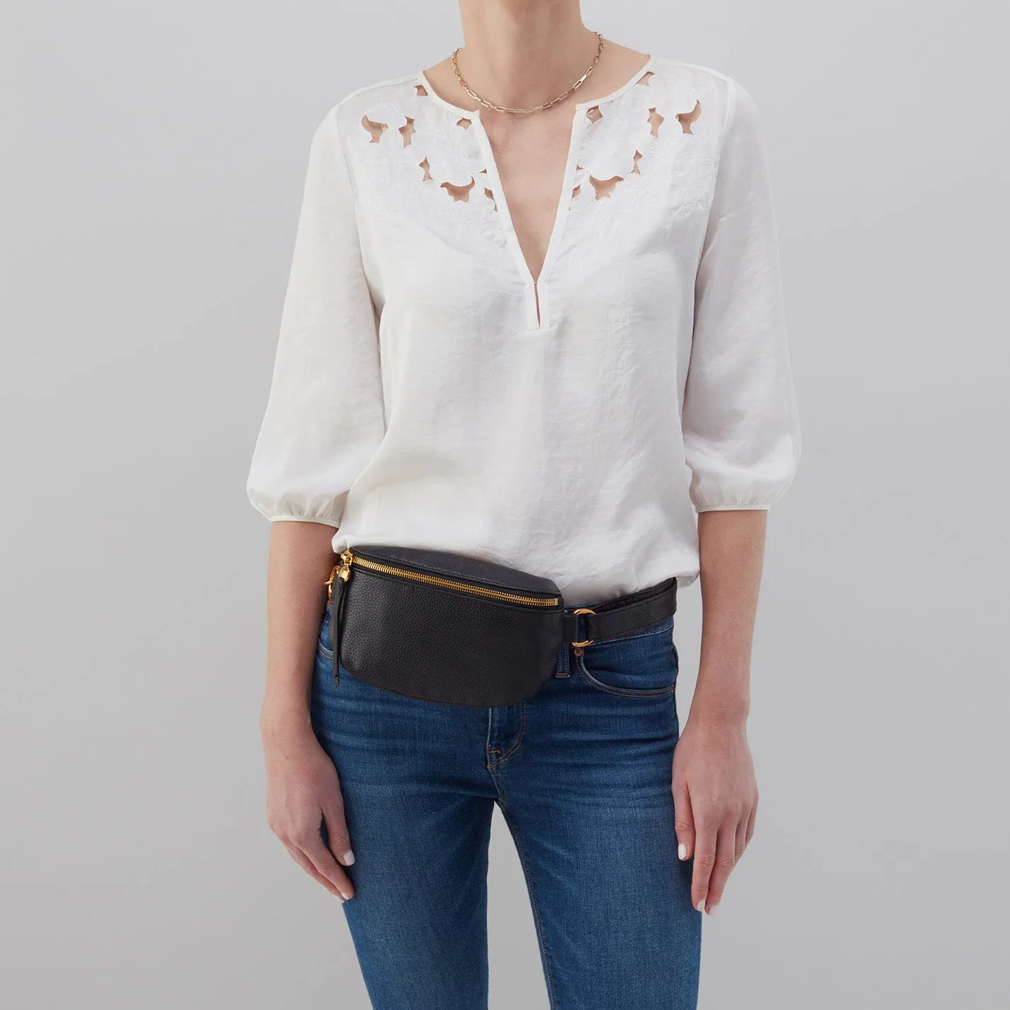 Fern Belt Bag In Pebbled Leather - Taupe
