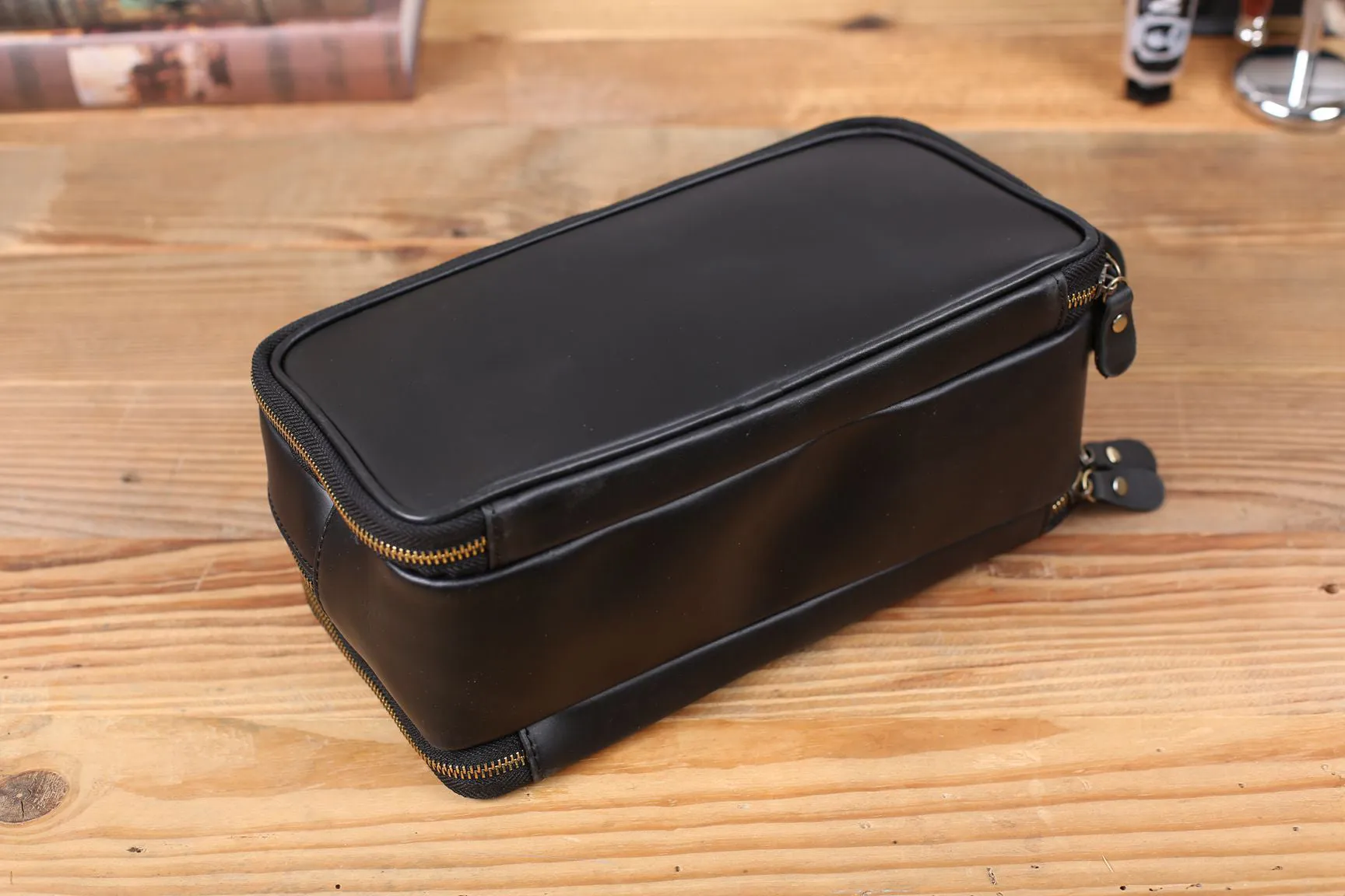 Groomsmen Gift Personalized Leather Toiletry Bag Waterproof Leather Dopp Kit Men's Shaving Kit, Christmas Gift