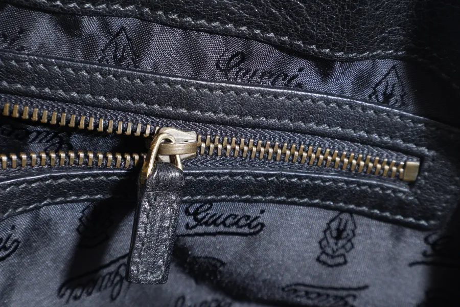 GUCCI GG CRYSTAL TOTE BAG BLACK LEATHER GOLD HARDWARE NO DUST COVER