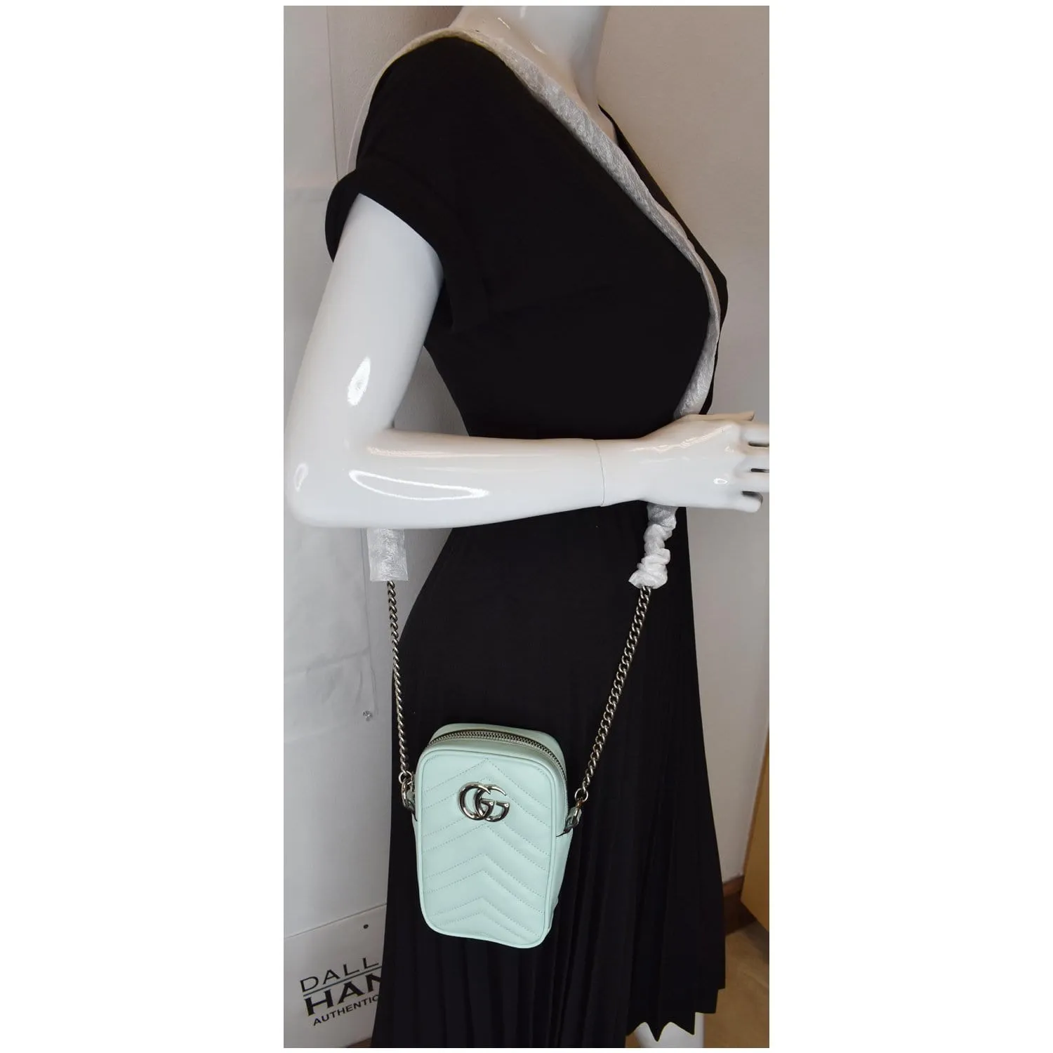 GUCCI GG Marmont Mini Matelasse Leather Corssbody Bag Mint 598597