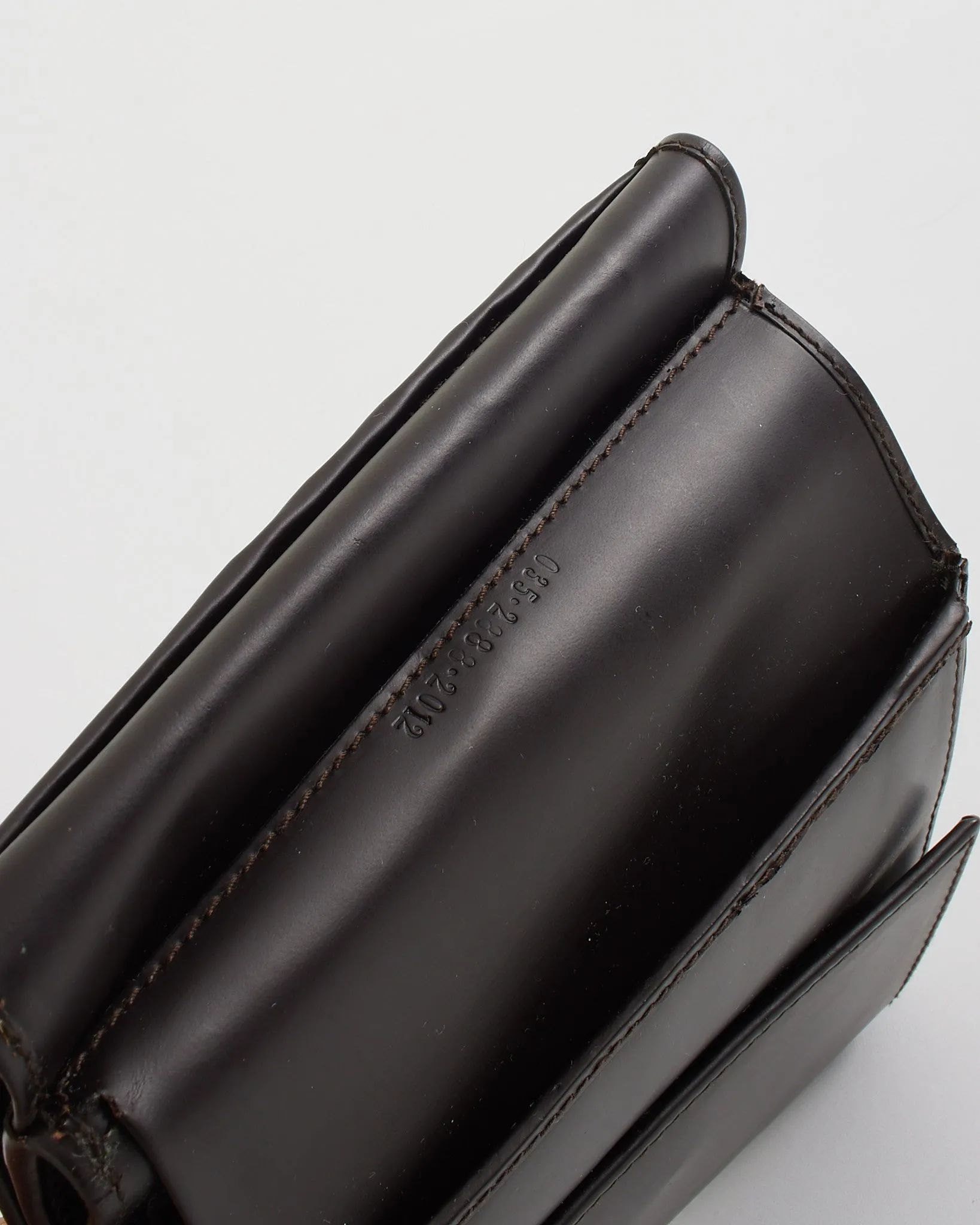 Gucci Men's Brown Leather G Compact Wallet