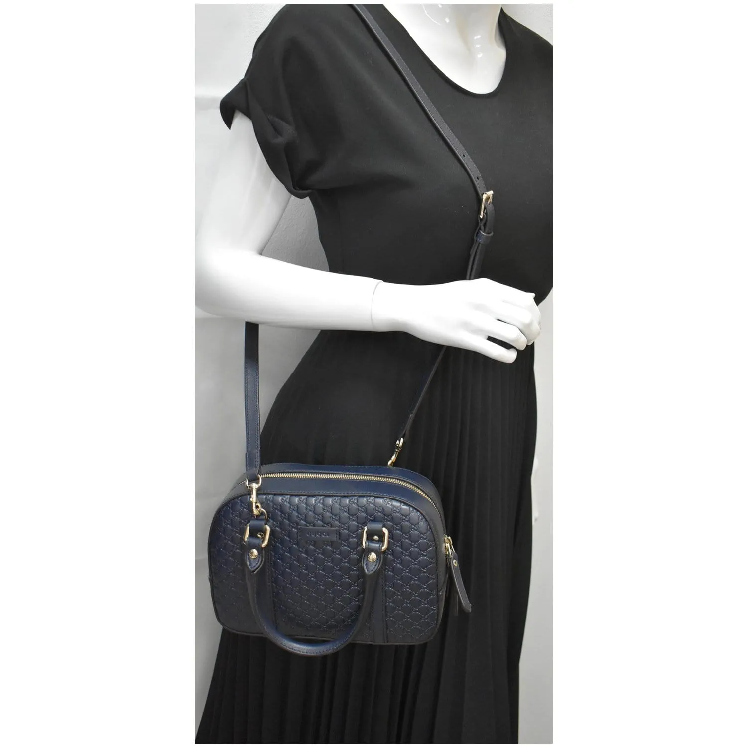 GUCCI Microguccissima Small Leather Crossbody Bag Blue 510289