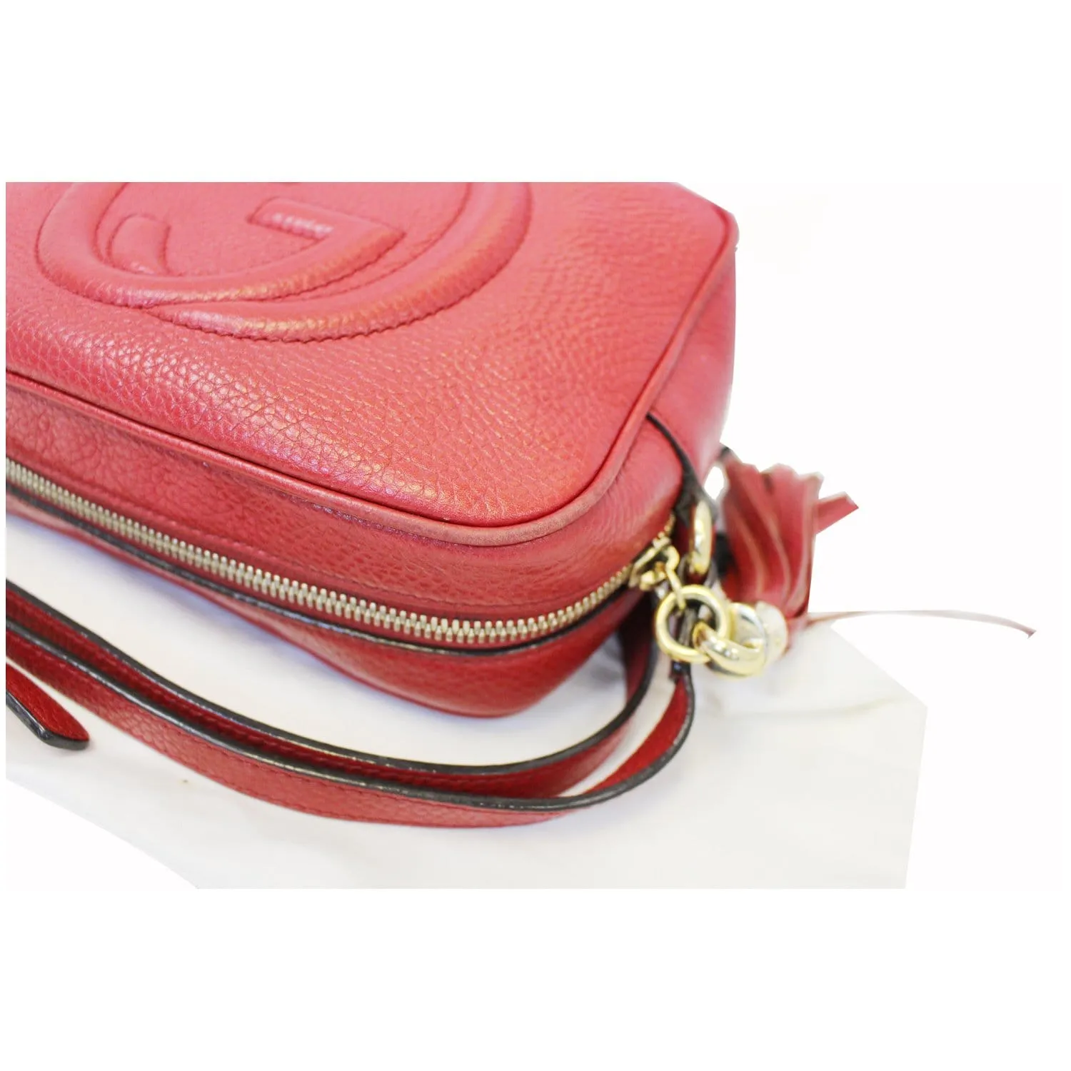GUCCI Soho Disco Pebbled Leather Small Crossbody Bag Red