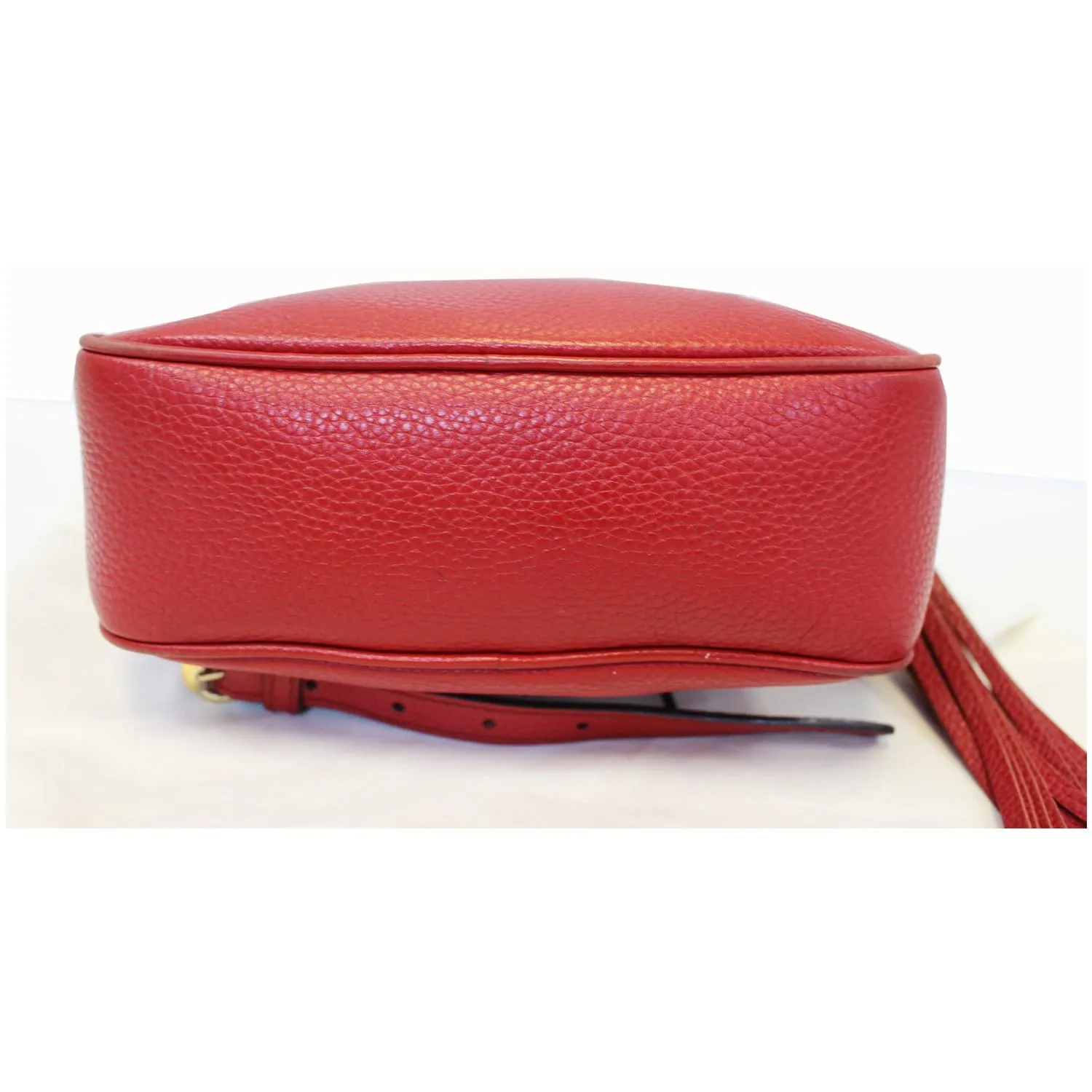 GUCCI Soho Disco Pebbled Leather Small Crossbody Bag Red
