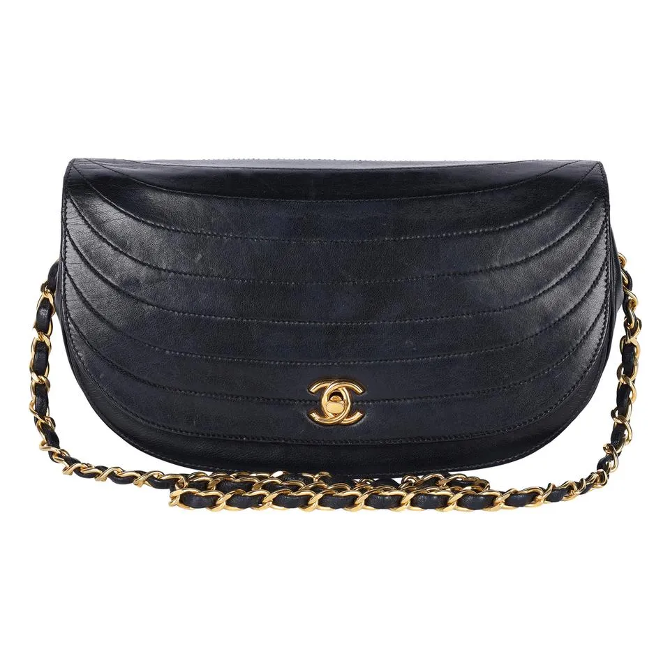 Half Moon Front Flap Leather Shoulder Bag Vintage Black