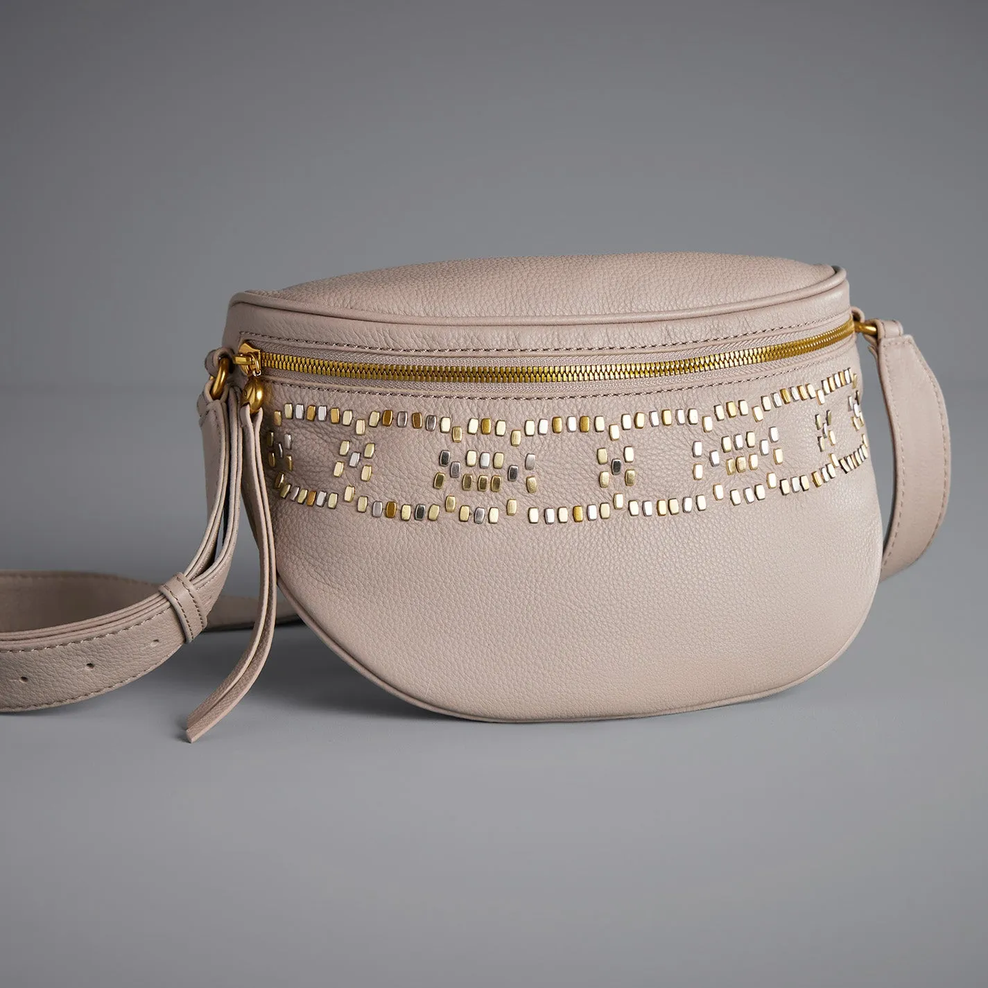 Juno Belt Bag In Pebbled Leather - Taupe