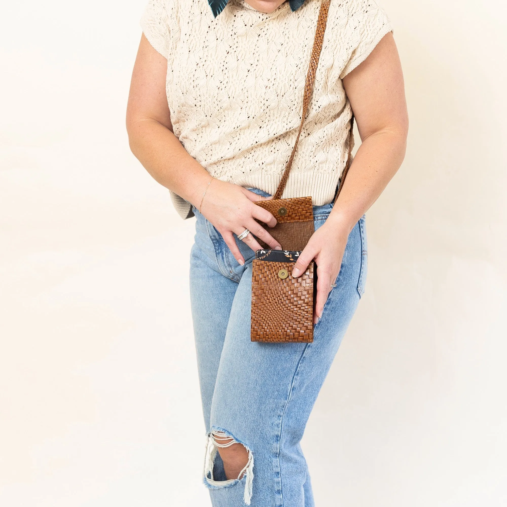 LaShey Crossbody Cognac Butan Woven