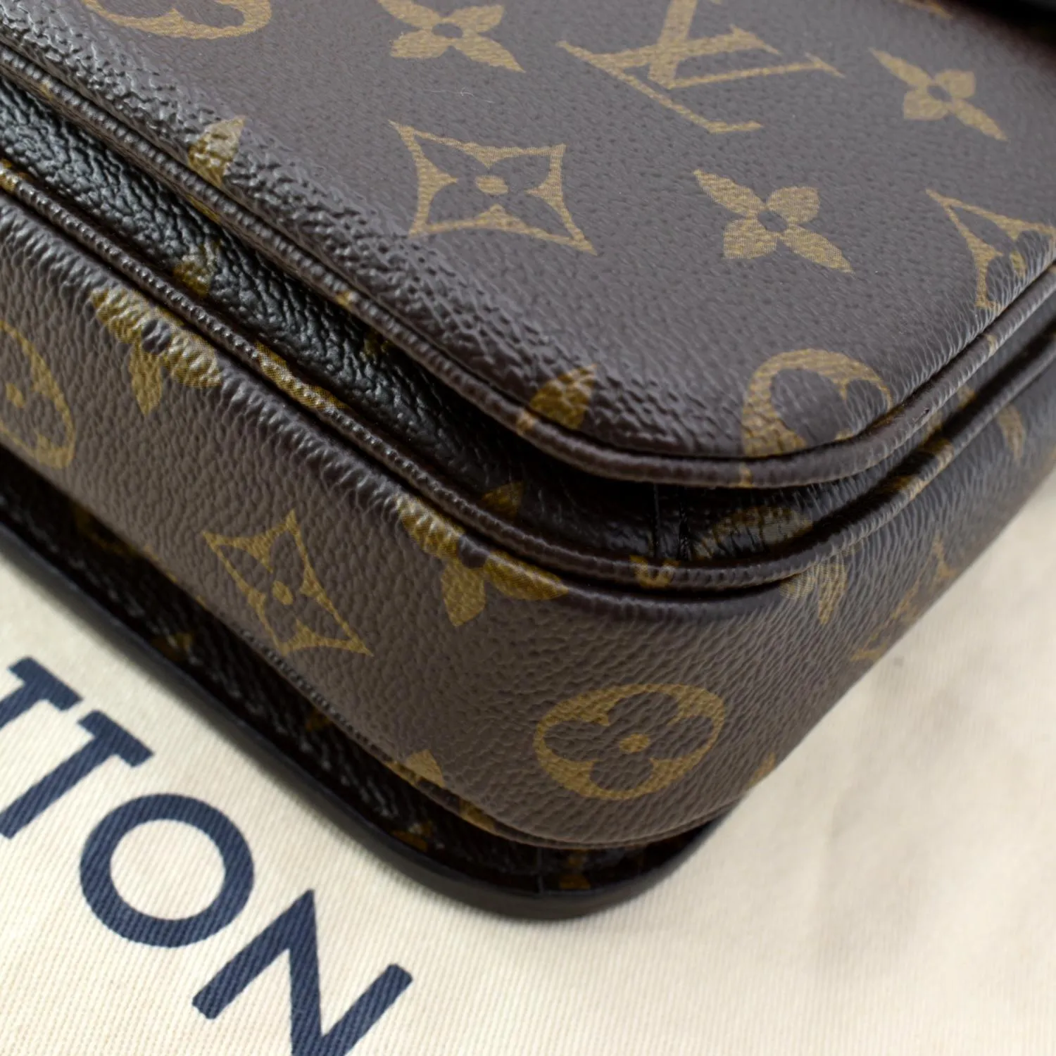 LOUIS VUITTON  Metis Pochette Monogram Canvas Crossbody Bag Brown