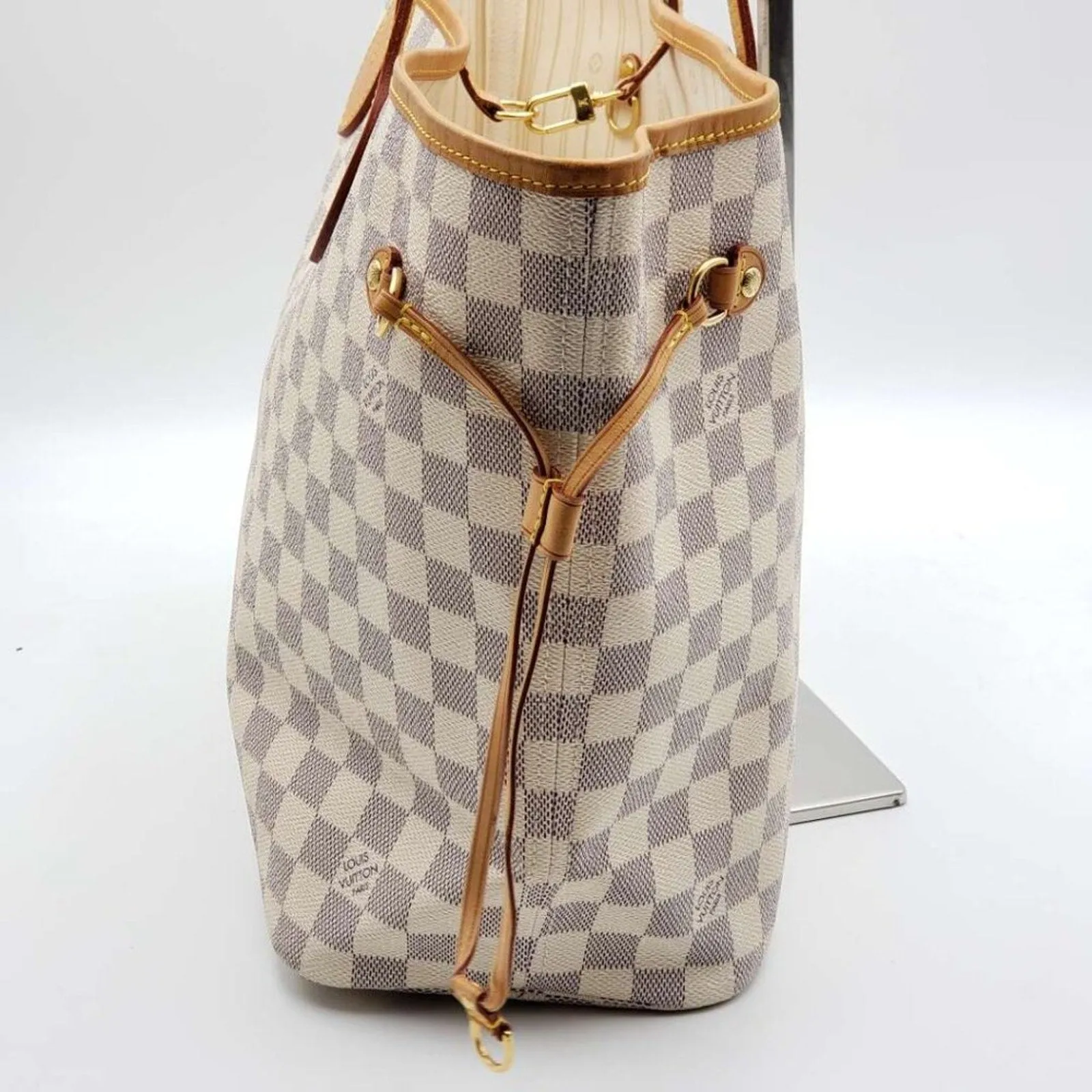 Louis Vuitton Neverfull MM White Damier Azur Canvas Shoulder Bag