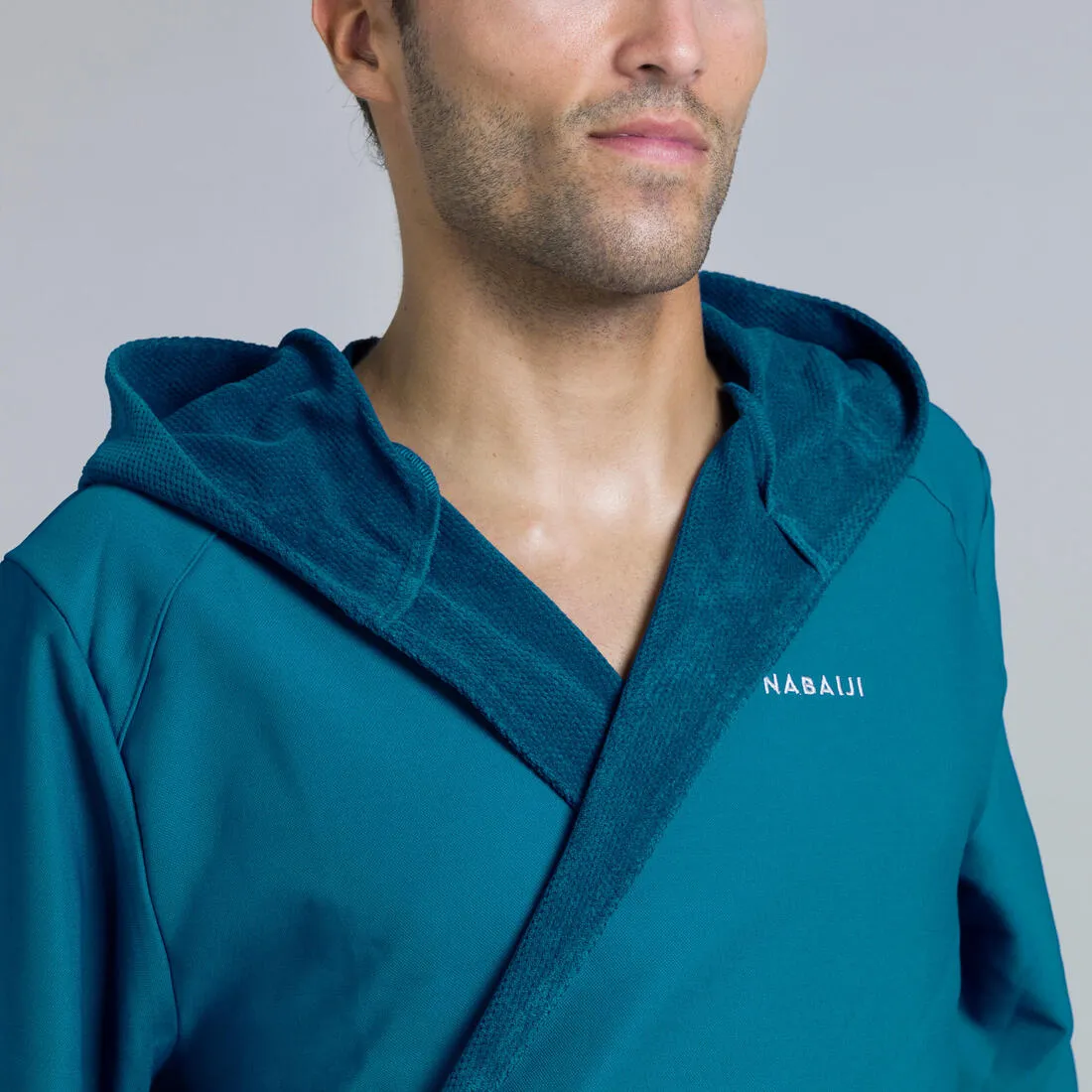 MEN'S COMPACT POOL BATHROBE