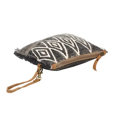 Myra Second Impression Pouch
