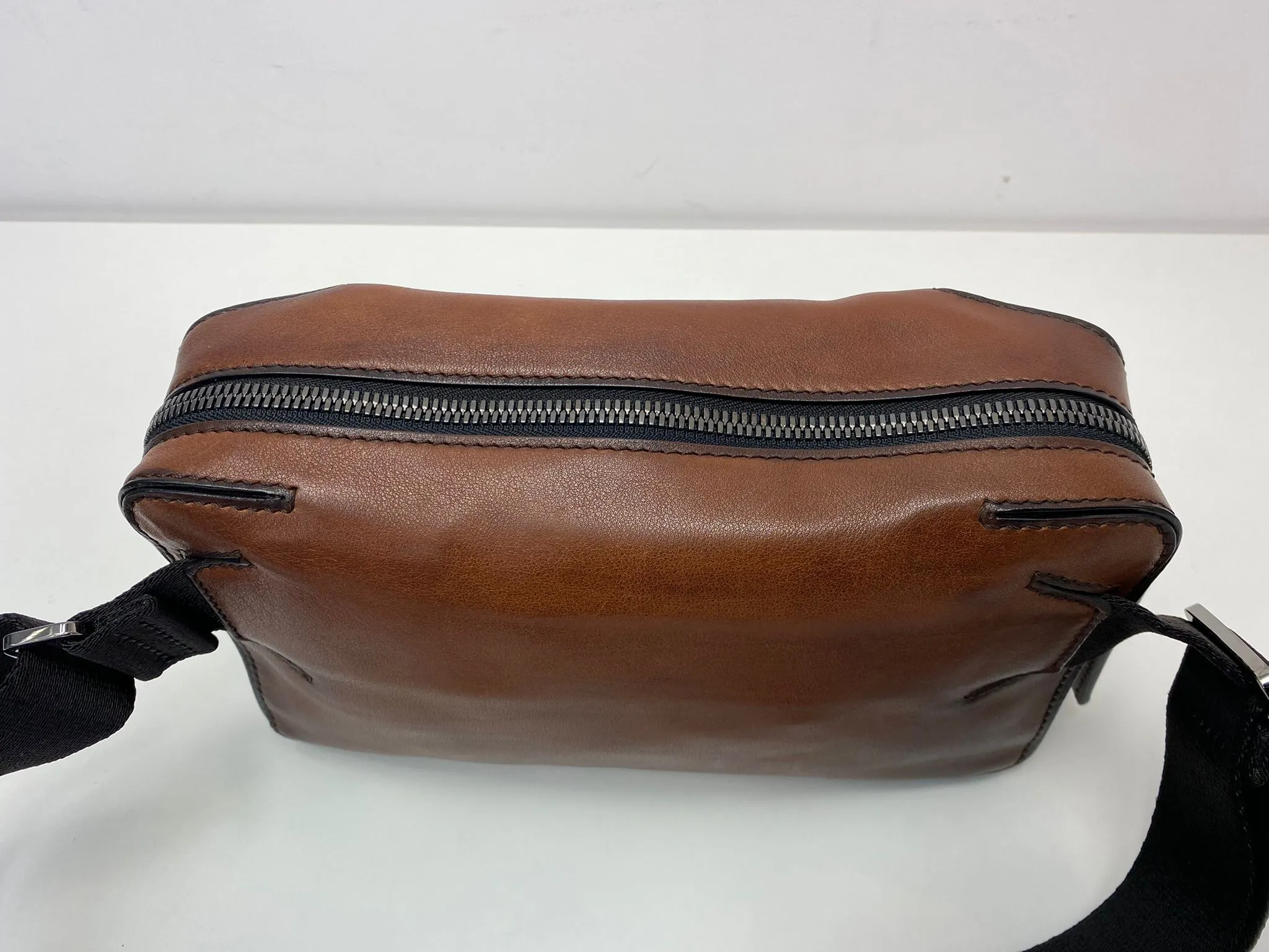 Pilote II Scritto Crossbody Bag