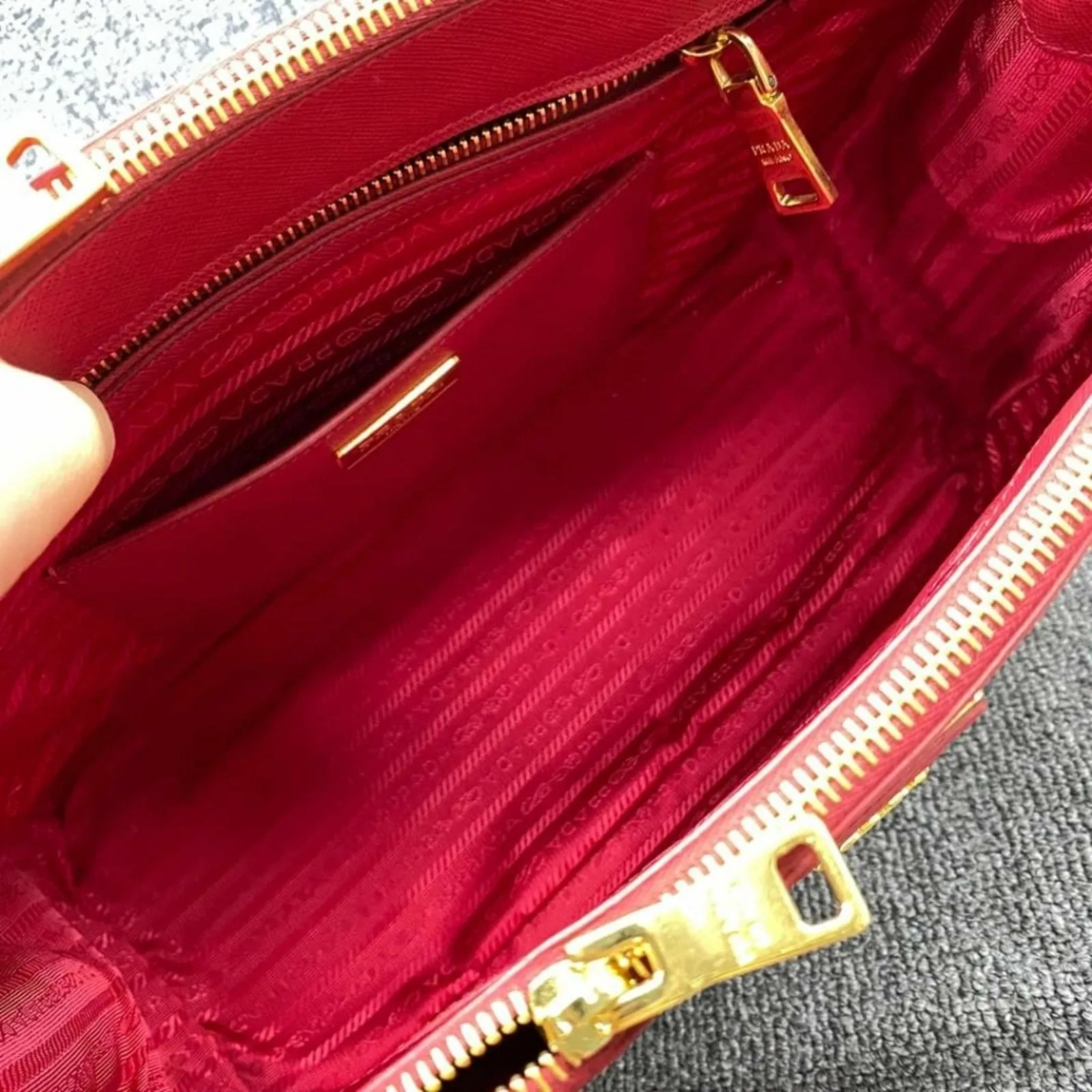 Prada Galleria Leather Shoulder Bag