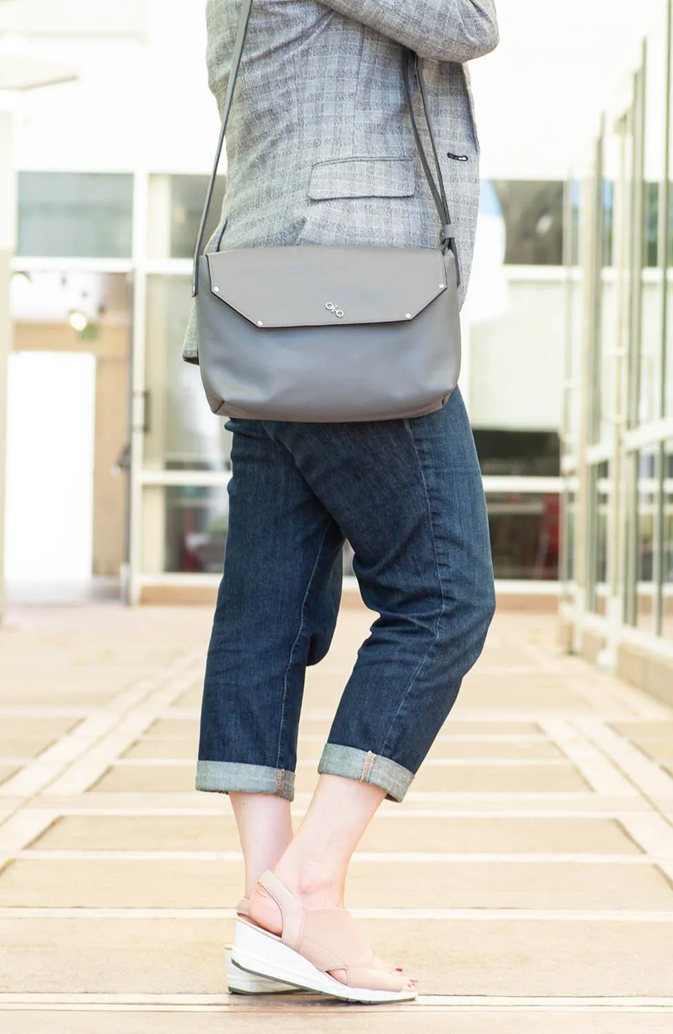 "Urban Chic" medium shoulder bag