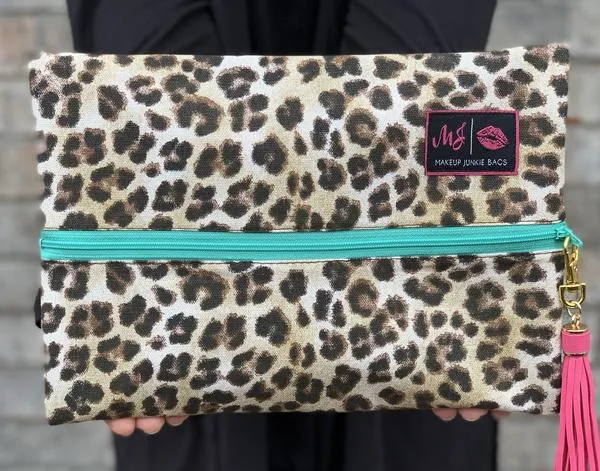 Savanna With Turquoise Zipper Makeup Junkie Bags