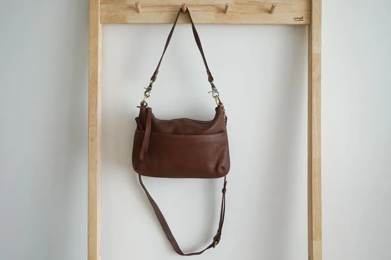 Small Cross body Leather Purse in Cognac Brown