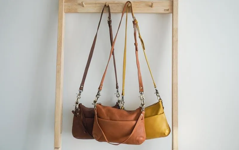Small Cross body Leather Purse in Cognac Brown