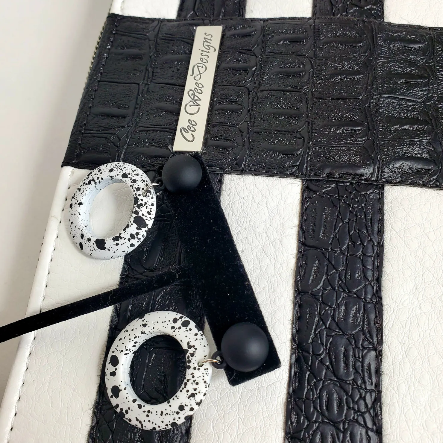 Tee Zipper Clutch