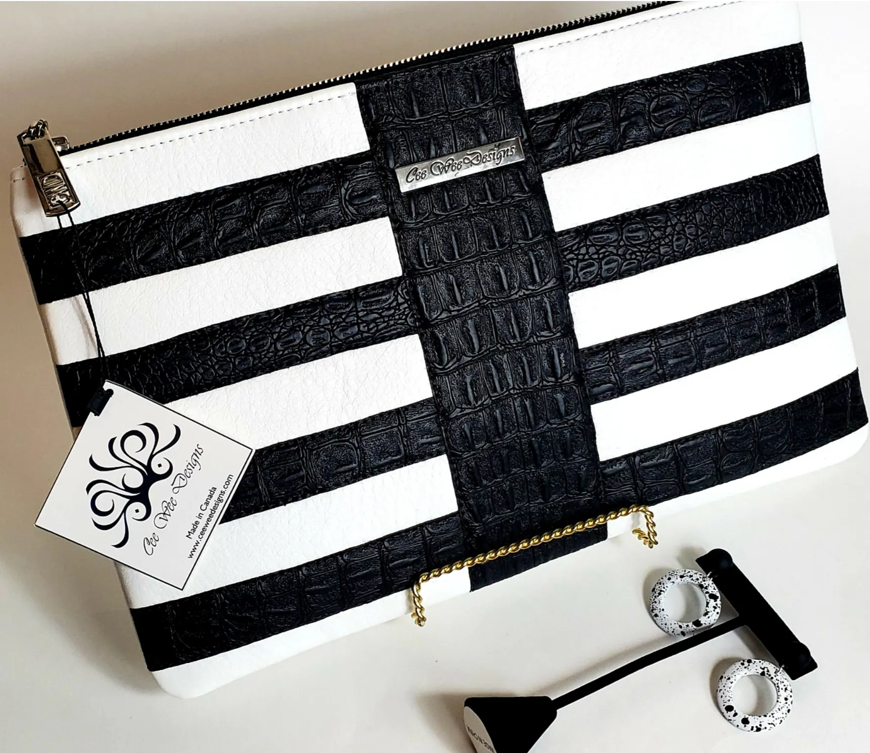Tee Zipper Clutch