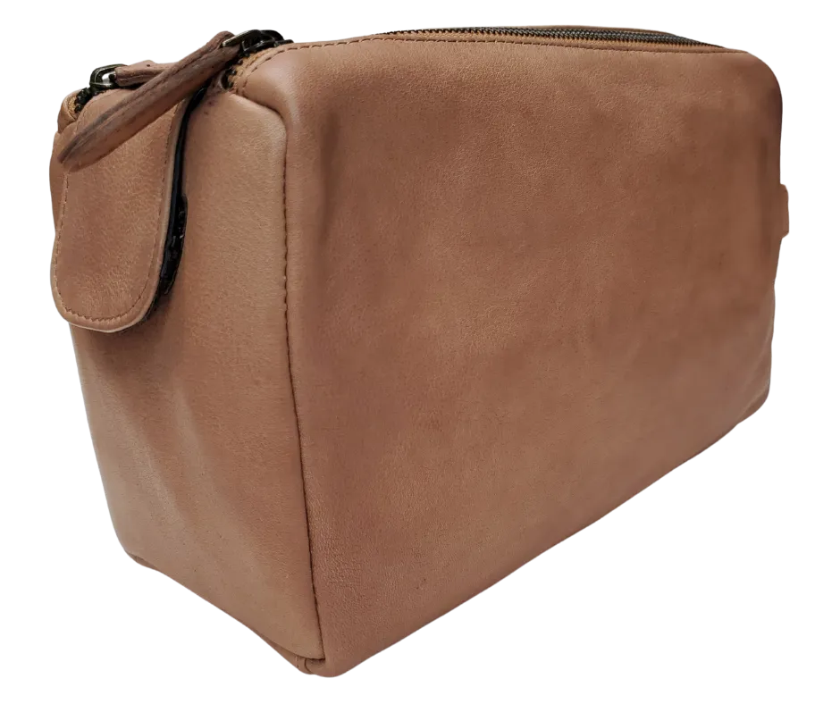The Representative Leather Dopp Bag