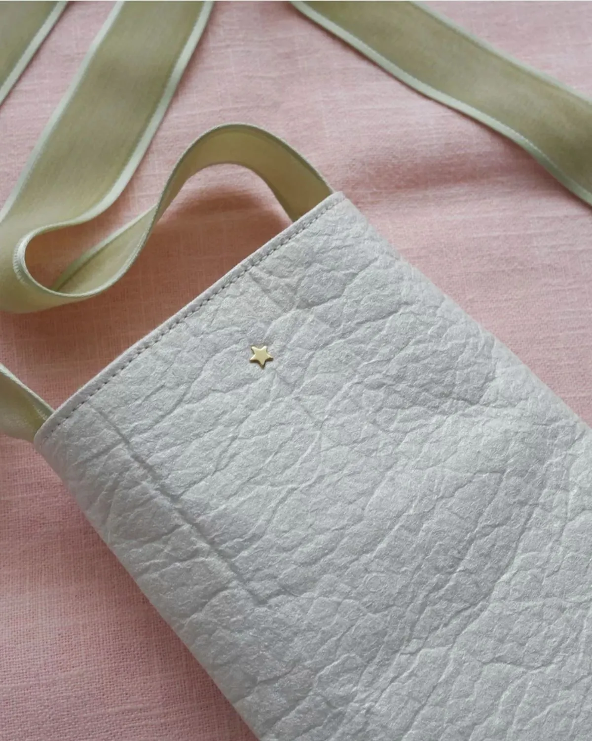 Velvet ribbon mini bag / Pearl