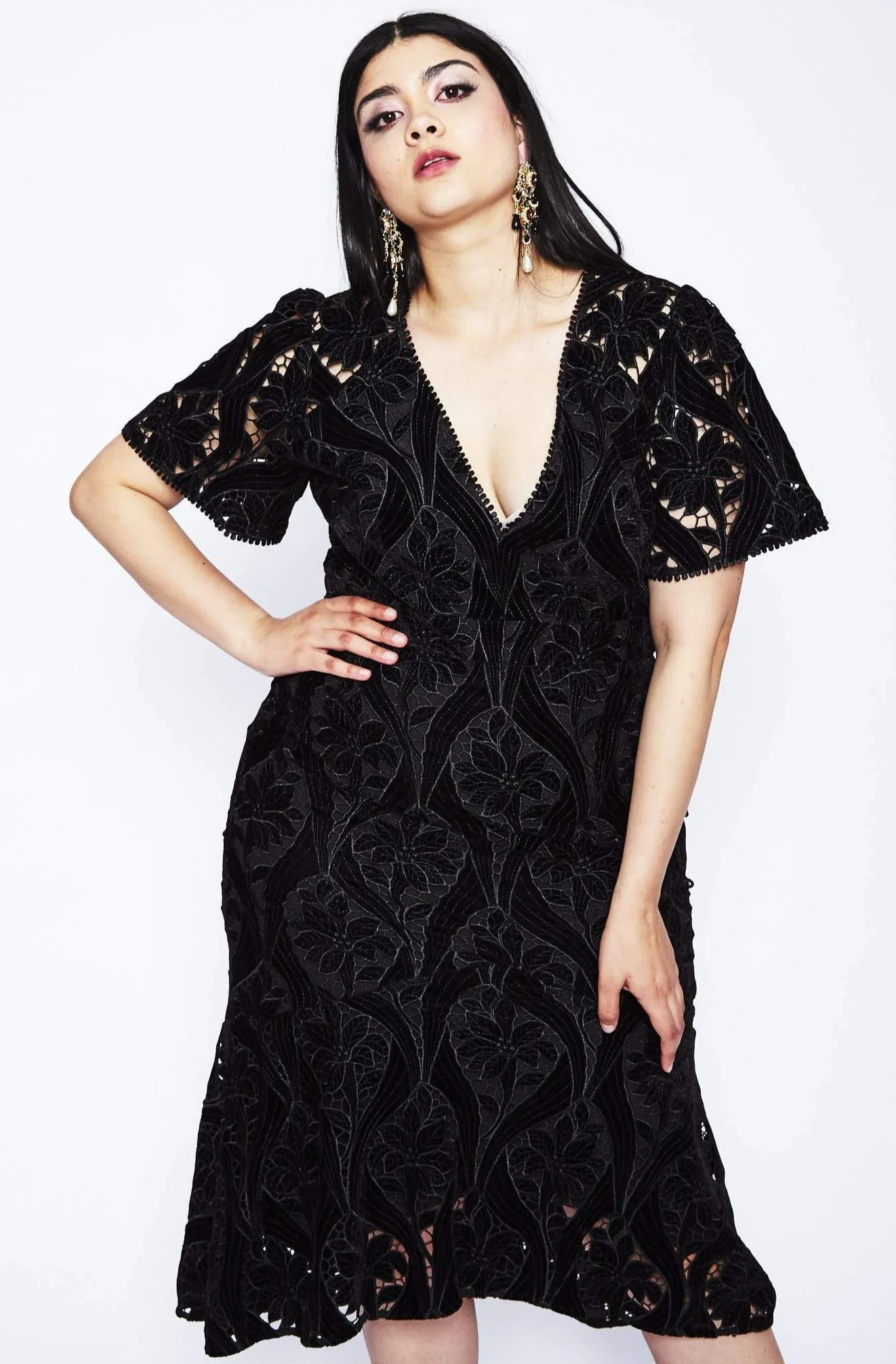 Virginia Velvet Contrast Midi Dress by ML Monique Lhuillier - RENTAL